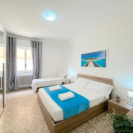 Tropicana - Lido San Giovanni Daire