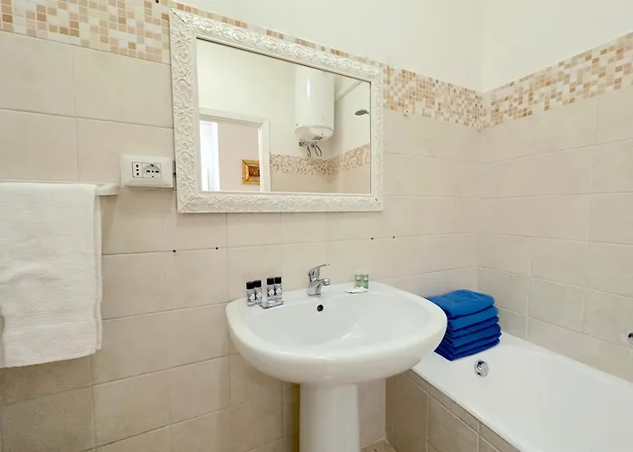 Tropicana - Lido San Giovanni *